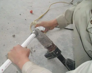 冠县漏水维修电话
